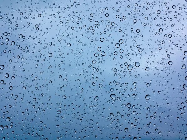 Gotas de chuva no vidro — Fotografia de Stock