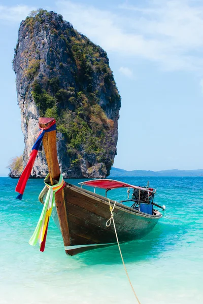 Traditional long tail boats — Stock Photo, Image