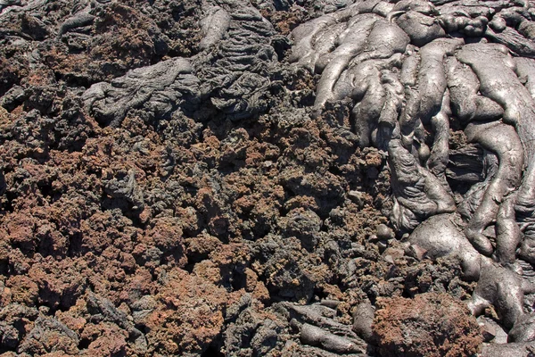 Transição de pahoehoe suave para lava aa rubbly — Fotografia de Stock