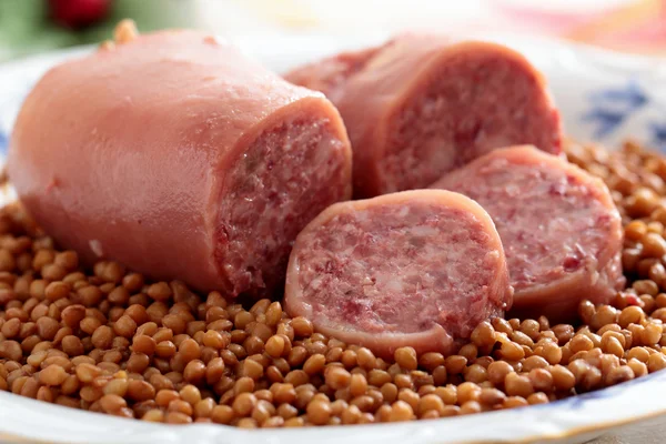 Cotechino trotter sausage with lentils — Stock Photo, Image