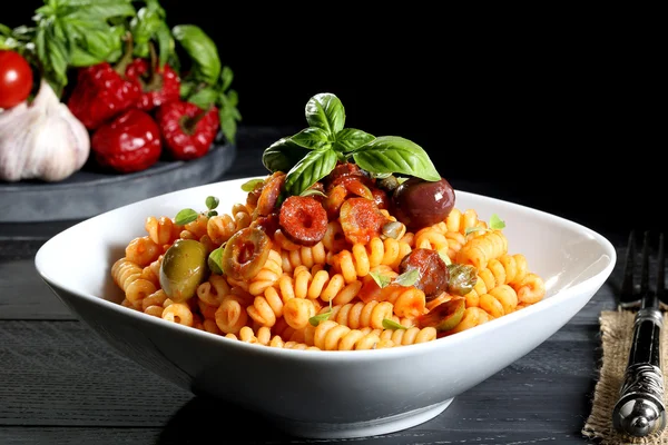 Italiensk pasta med grönsaker — Stockfoto