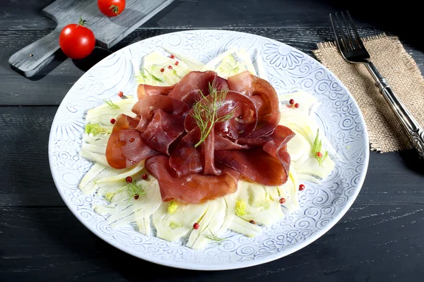 Salad with bresaola and fennel — Stock Photo, Image