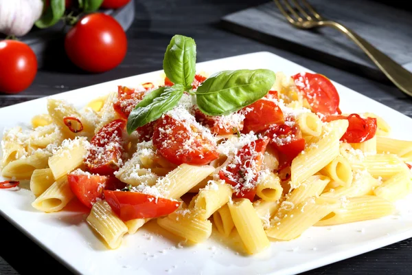 Italienische Pasta mit Gemüse — Stockfoto