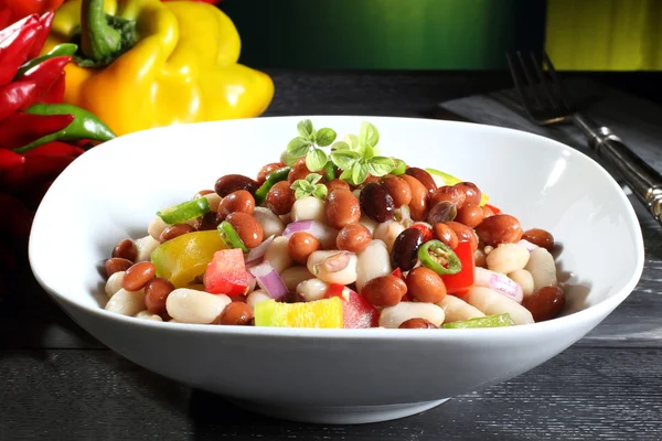 Feijão de salada fundo verde — Fotografia de Stock