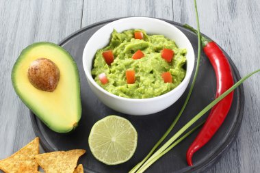 guacamole avokado ile