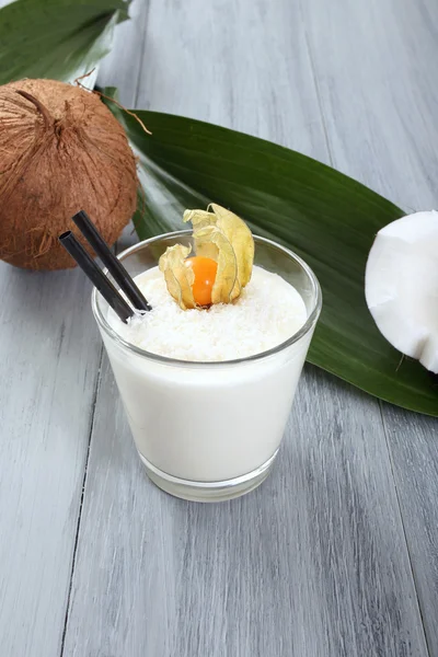 Coconut milkshake — Stock Photo, Image
