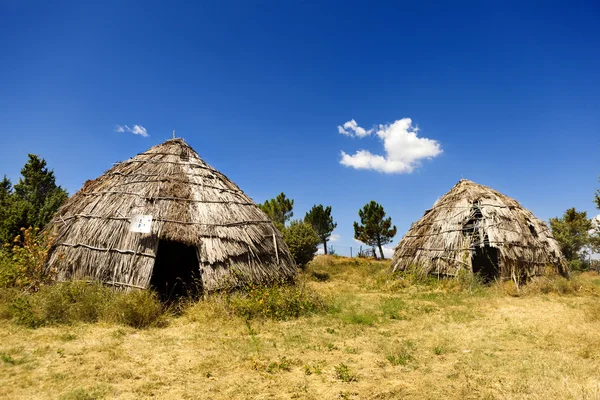 Yunan ülkenin geleneksel saman kulübeleri