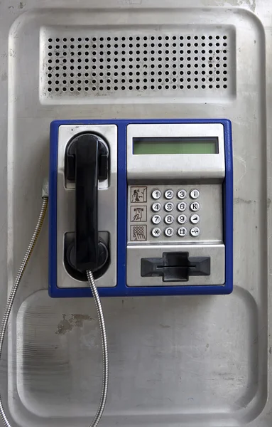 Modernes öffentliches Telefon — Stockfoto