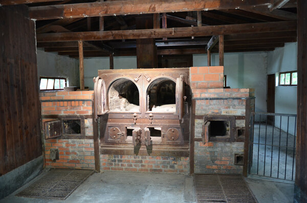 Dachau - ovens crematoria 4