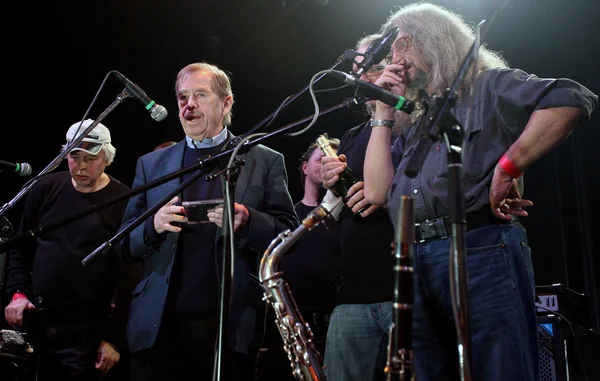 Vaclav havel in de muziekclub — Stockfoto