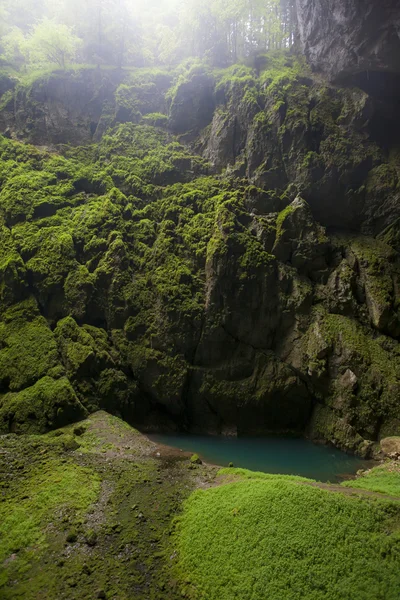 Punkva in Macocha, Punkevni cave, Blansko, République tchèque — Photo