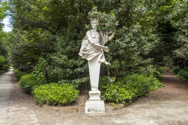 Skulptur im Königspalast caserta — Stockfoto