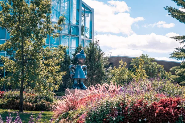 Statue Maman Folle Dans Jardin Grand Rapids Michigan — Photo