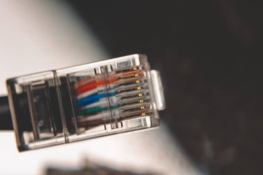 Kabloların ethernet kablosundaki makro görüntüsü.