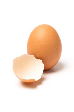 iki yumurta beyaz zemin üzerine izole