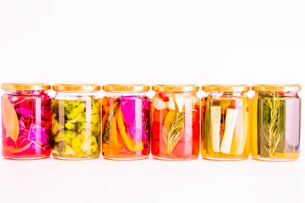 Kolorowe Ogórki Pysznych Letnich Warzyw — Zdjęcie stockowe
