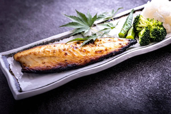 Heerlijke Japanse Makreel Gegrilde Vis Gegrild Houtskool — Stockfoto