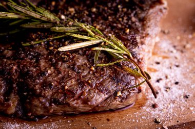 Bu makro boy ızgara leziz biftek..