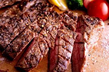 Bu makro boy ızgara leziz biftek..