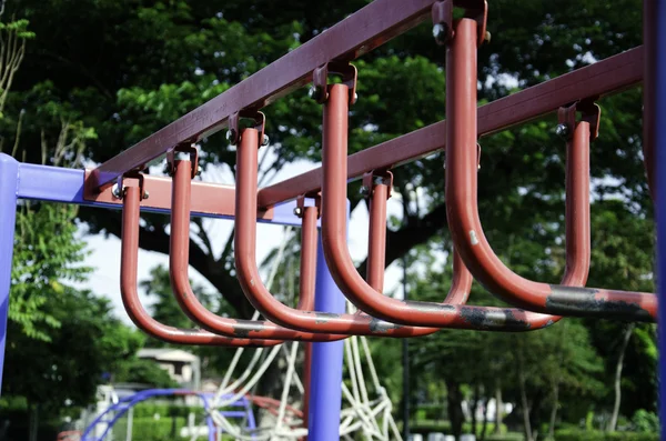 Parque infantil, equipo, niños — Foto de Stock