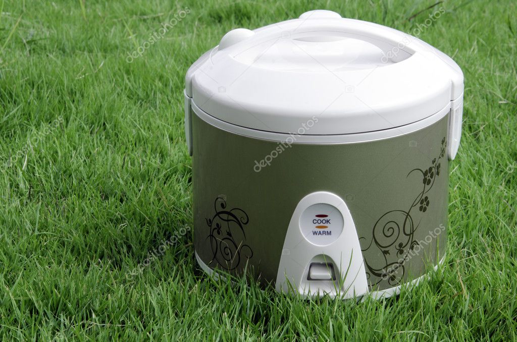Rice cooker. Stock Photo by ©intararit 28741387