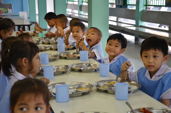 Thailand studenten eten — Stockfoto