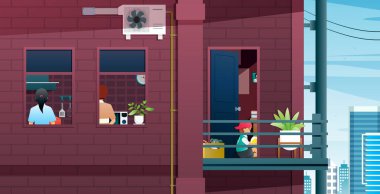 Annem ve babam bir apartmanda yemek pişiriyorlar..