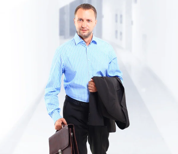 Lächelnder Geschäftsmann mittleren Alters — Stockfoto