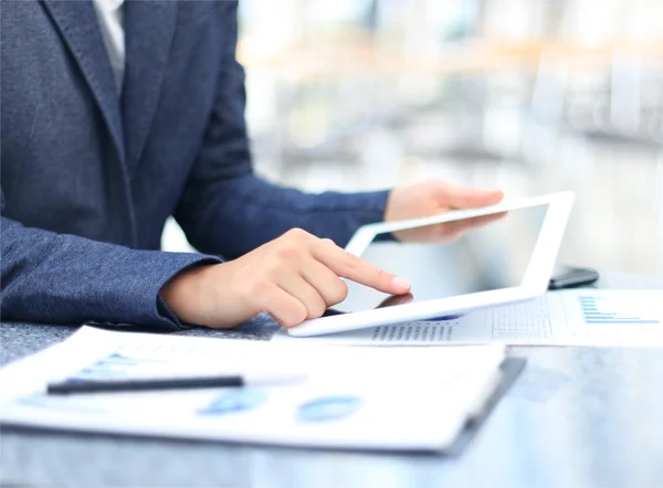 Businesswoman hands with touchpad — Stock Photo, Image