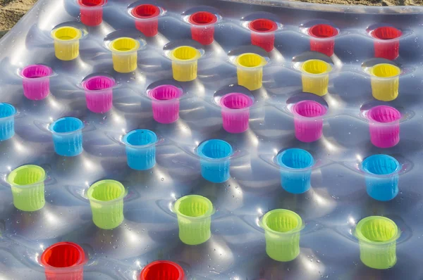 deniz kıyısı şişme yatak