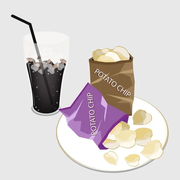 Bolsa abierta de patatas fritas con un delicioso café helado — Vector de stock