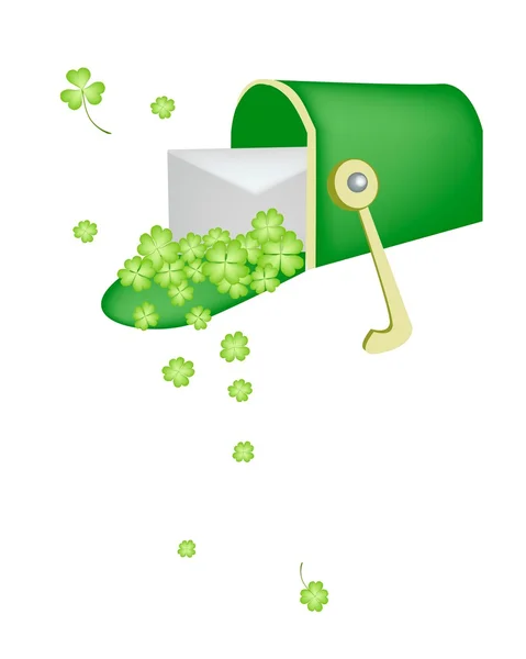 Mektup ve posta kutusunda dört yapraklı yonca — Stok Vektör