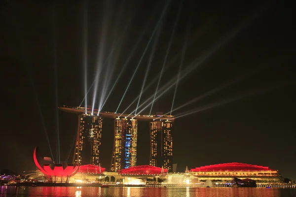 Lichtshow im Yachthafen Sand Bay Resort, Singapore — Stockfoto