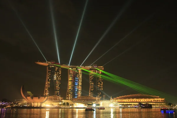 Lichtshow im Yachthafen Sand Bay Resort, Singapore — Stockfoto