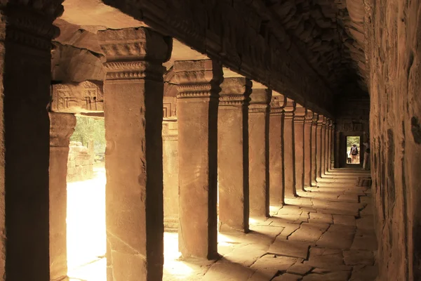 Corridor, temple Ta Prohm, région d'Angkor, Siem Reap, Cambodge — Photo