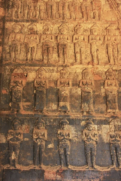 Decoratieve interieur wand houtsnijwerk, prasat kravan tempel, gebied van angkor, Cambodja — Stockfoto