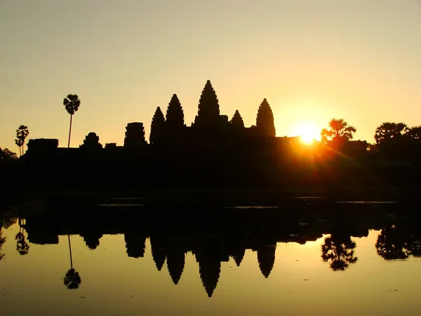 Angkor wat tempel bij zonsopgang, siem reap, Cambodja — Stockfoto