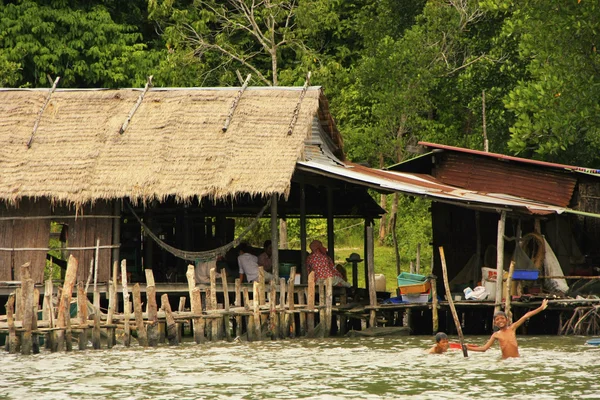 Stilt houses, Ream National Park, Камбоджа — стоковое фото