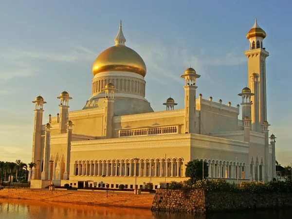 Sultan Omar Ali Saifudding mecset, Bandar Seri Begawan, Brunei Szultánság — Stock Fotó