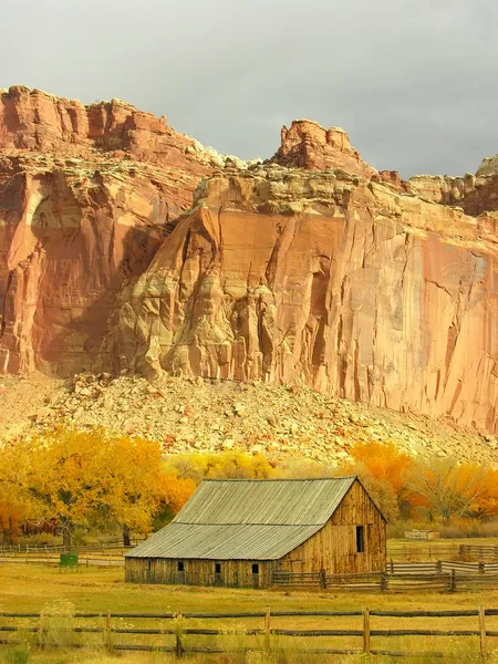 Gifford ahır, capitol resif Milli Parkı, utah, ABD — Stok fotoğraf