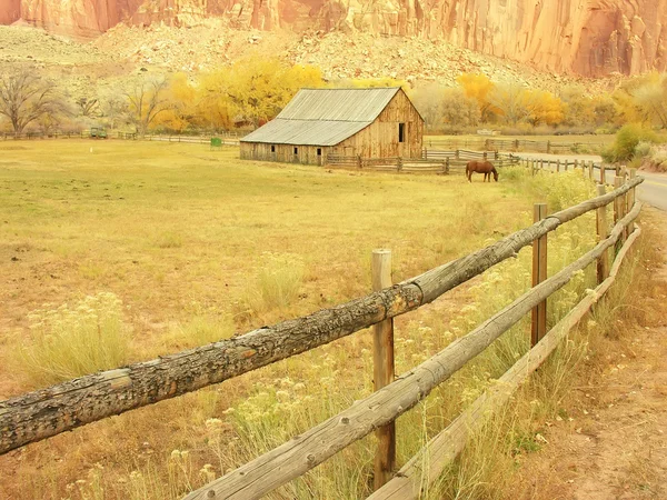 Gifford ahır, capitol resif Milli Parkı, utah, ABD — Stok fotoğraf