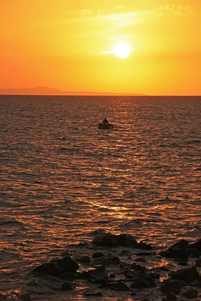 Lever de soleil près de l'île de Hvar, mer Adriatique, Croatie — Photo