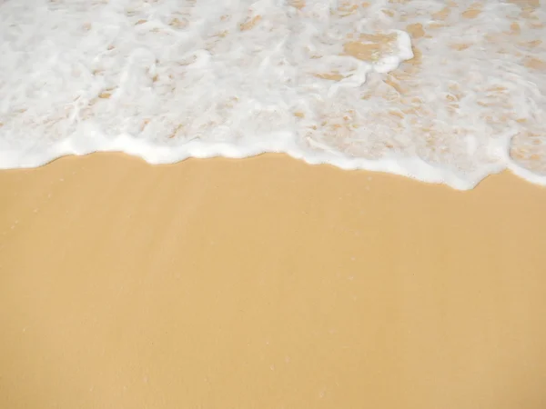 Onda su una spiaggia — Foto Stock