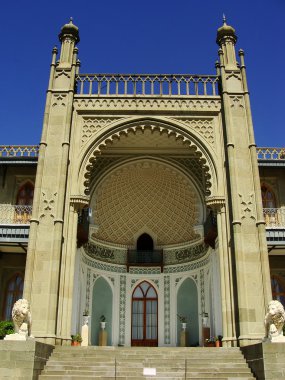 Vorontsov Sarayı 'nın güney cephesi, Alupka, Kırım