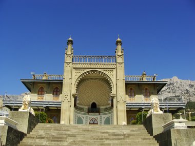 Vorontsov Sarayı 'nın güney cephesi, Alupka, Kırım