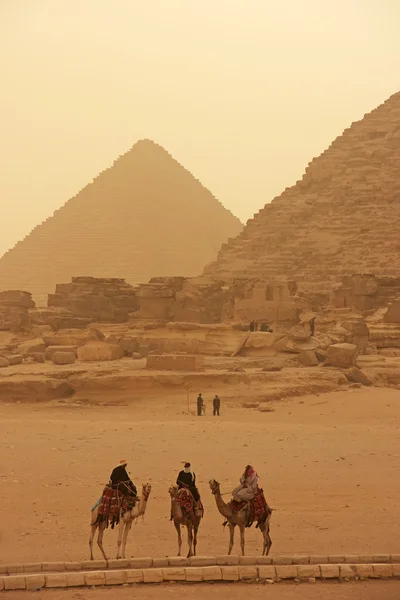 Giza Plateau in a sand storm, Cairo — Stock Photo, Image