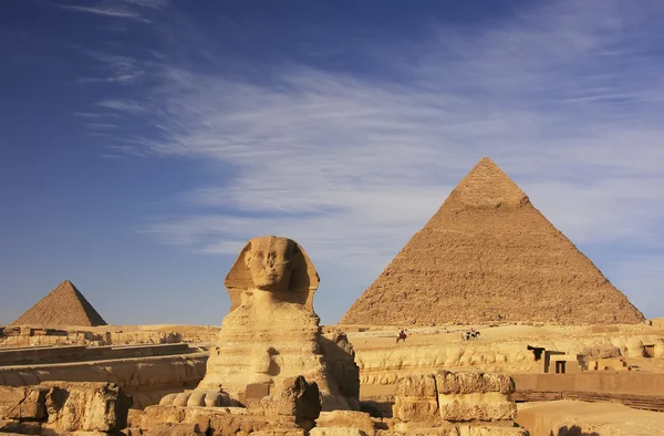 Sfinks i piramidy Chefrena, Kair, Egipt — Zdjęcie stockowe