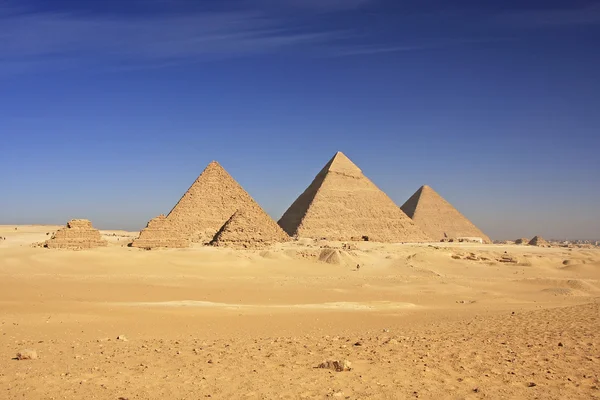 Piramides van giza, cairo — Stockfoto