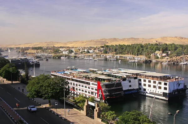 Boats on the Nile river, Aswan — Stock Photo, Image
