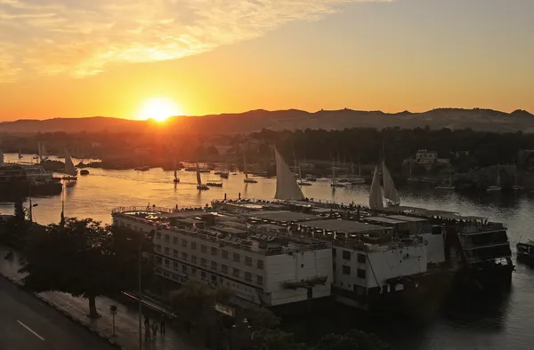 Sunset over the Nile river, Aswan — Stock Photo, Image